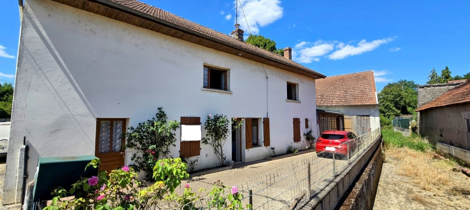 Maison à 
Mirebeau Sur Beze