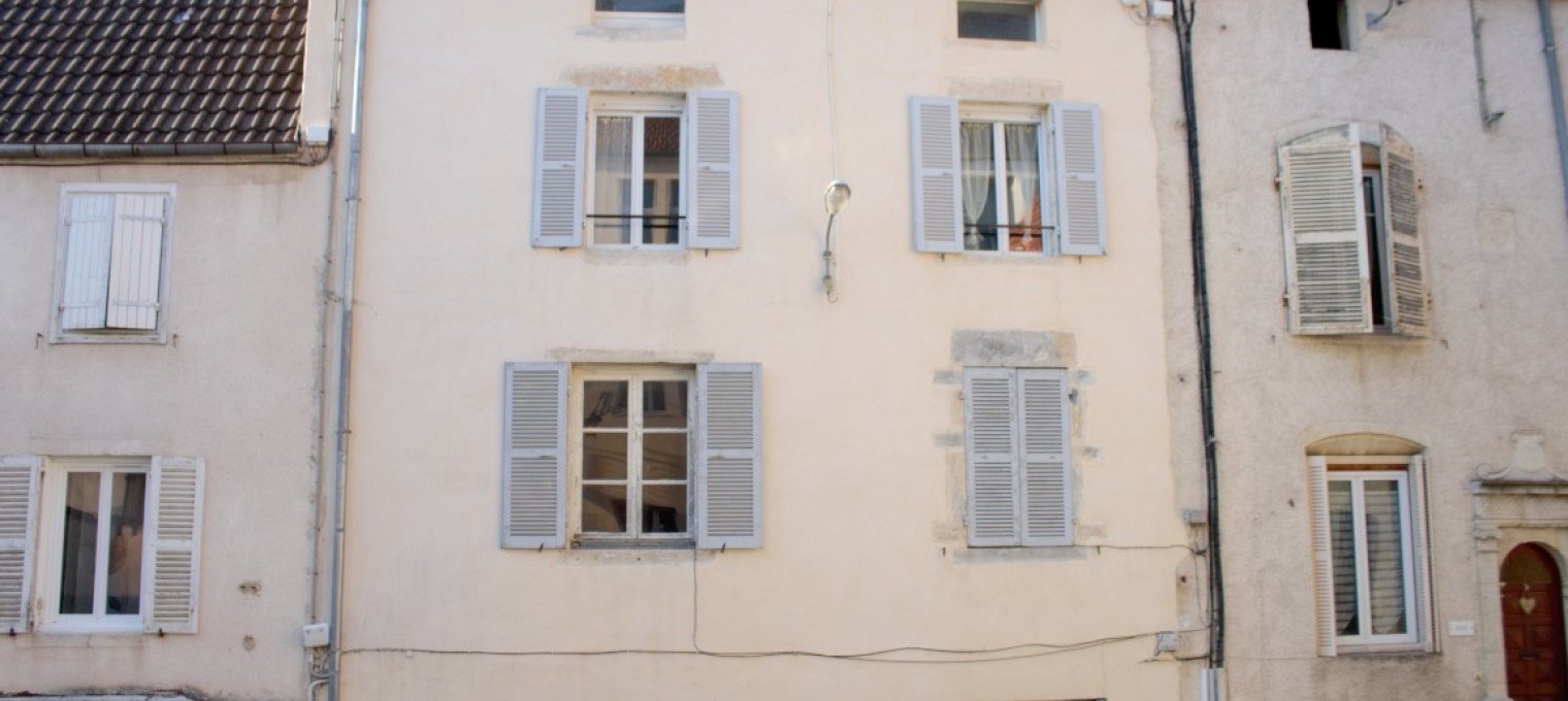 Appartement à 
Gray