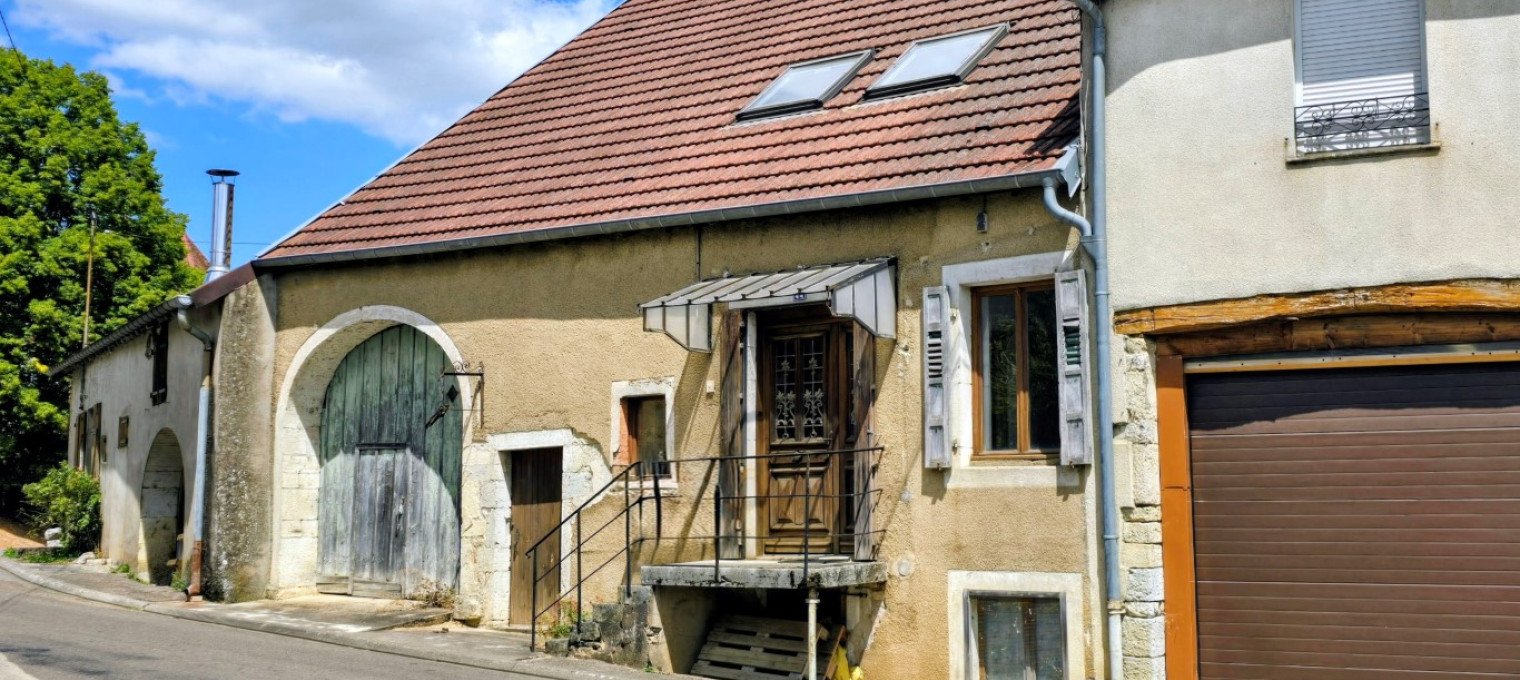 Maison à 
Avrigney Virey