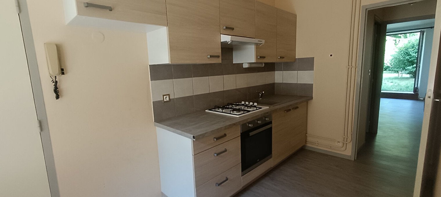 Appartement à 
Gray