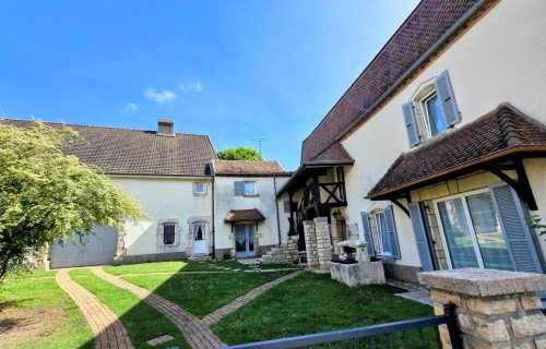 Maison à 
Mirebeau Sur Beze