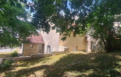 Maison à 
Saint Maurice Sur Vingeanne