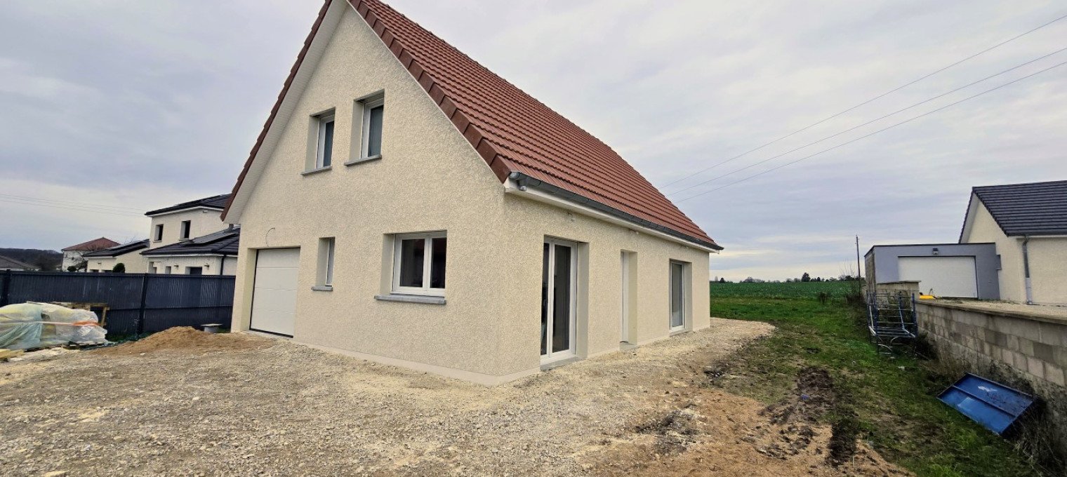 Maison à 
Gray La Ville