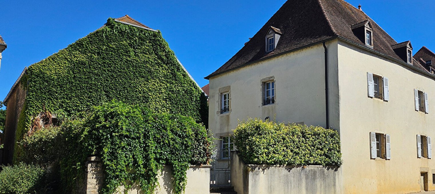 Maison à 
Talmay