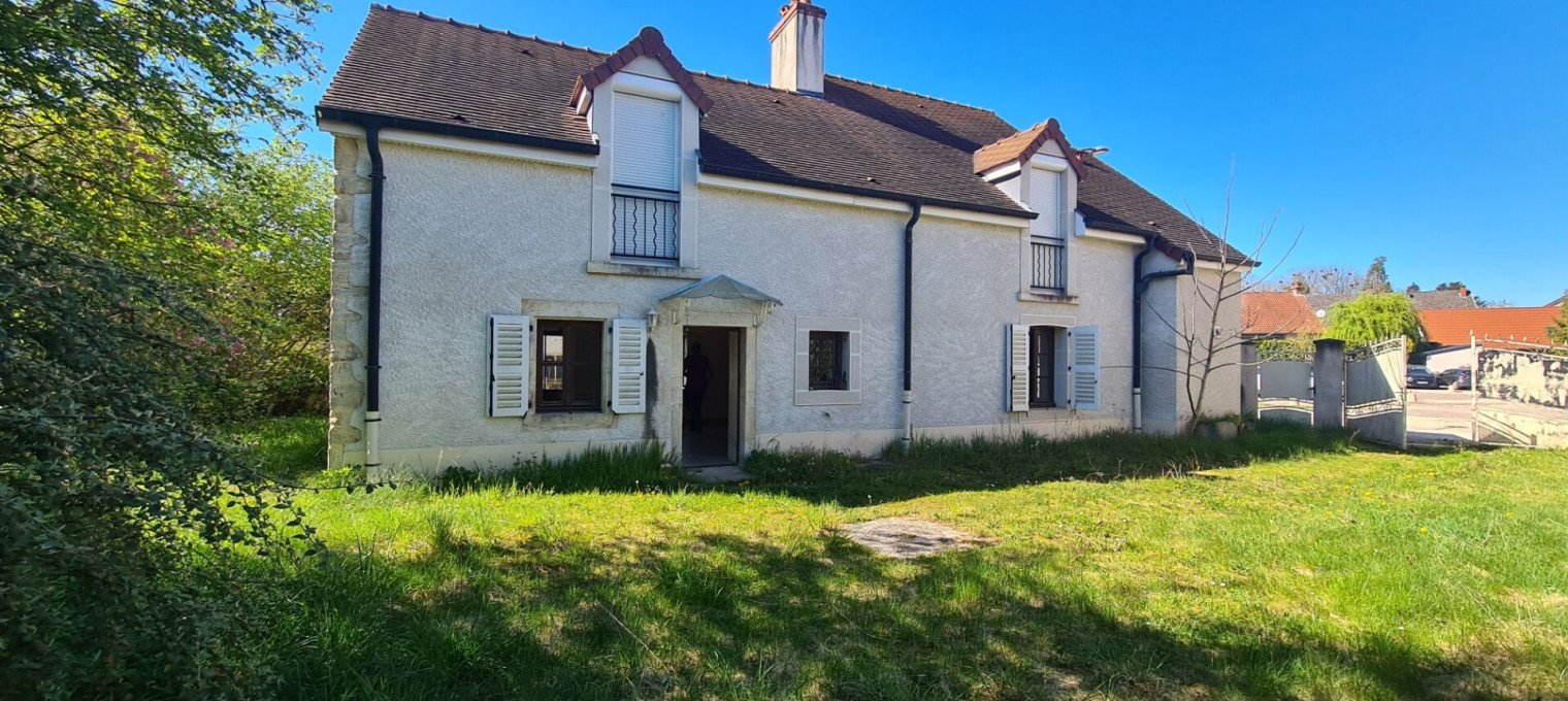 Maison à 
Arc Sur Tille
