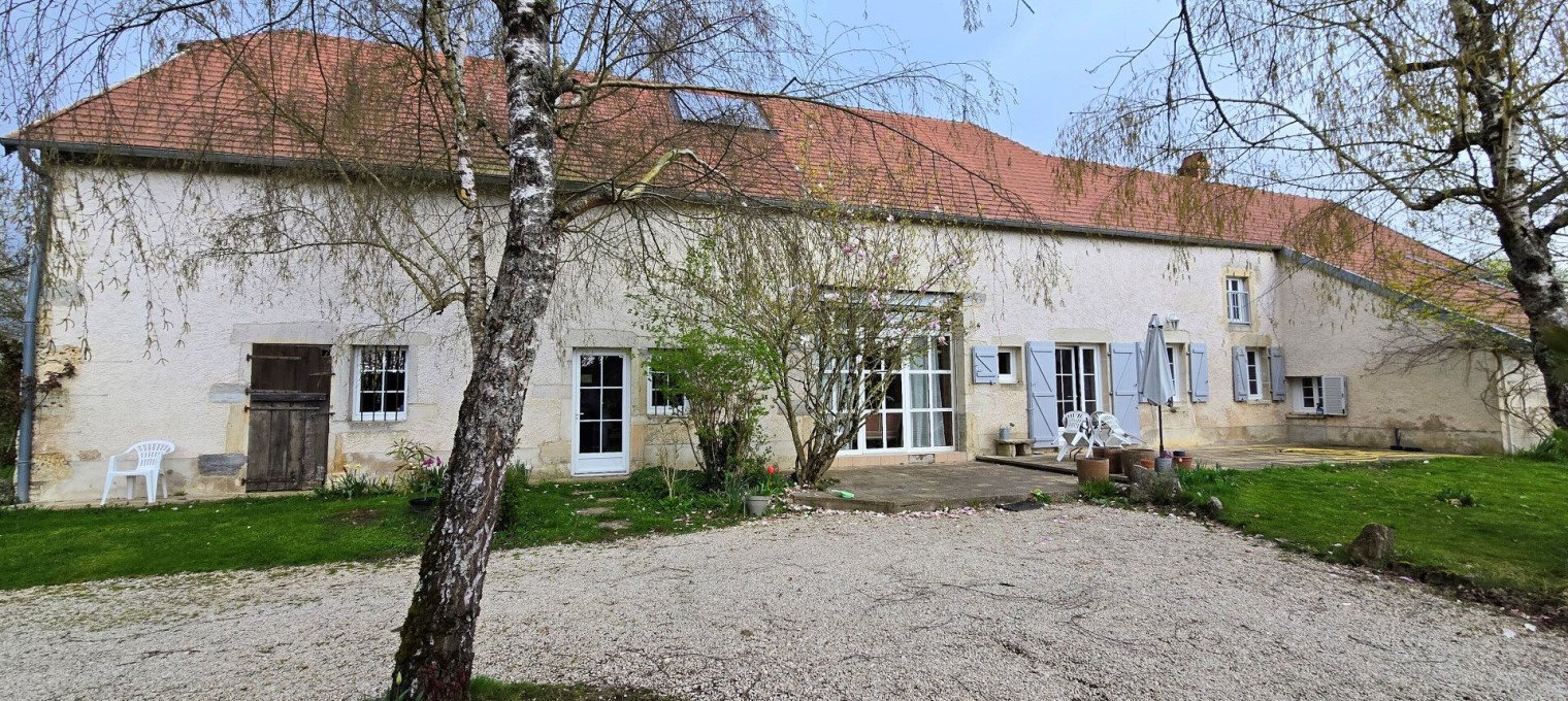 Maison Ã  
Cheuge