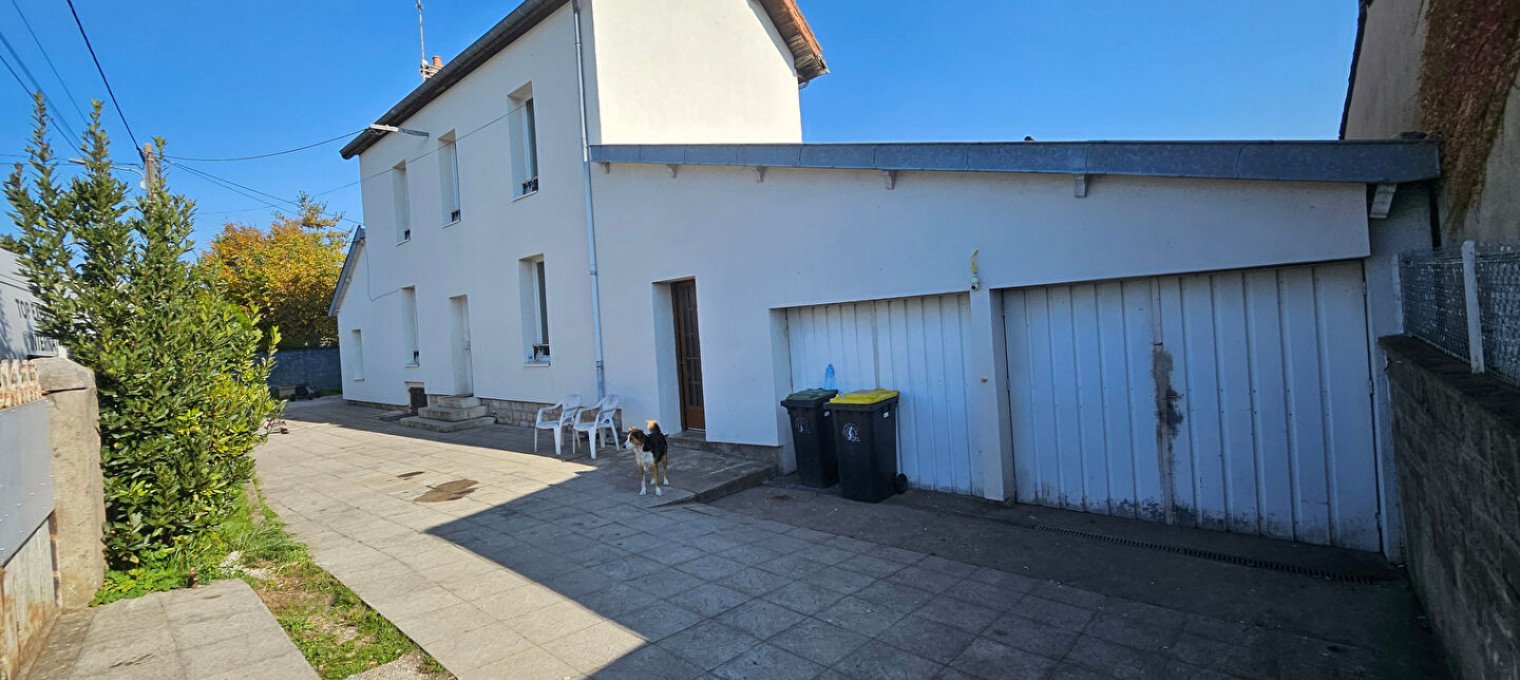 Maison Ã  
Auxonne